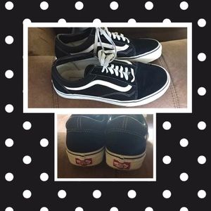 VANS Black and White Women’s Shoes Size 10